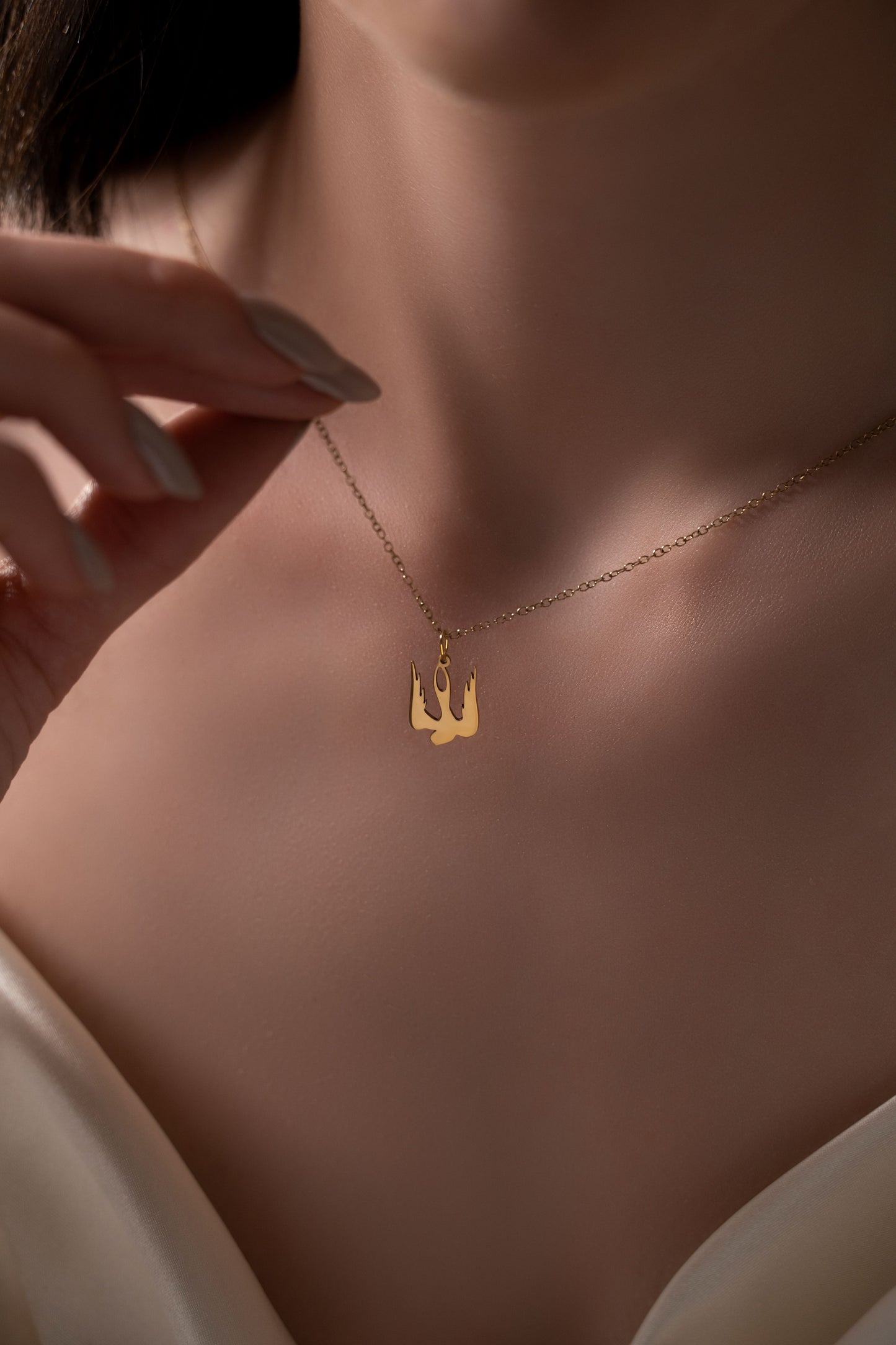 Necklace with Swallow