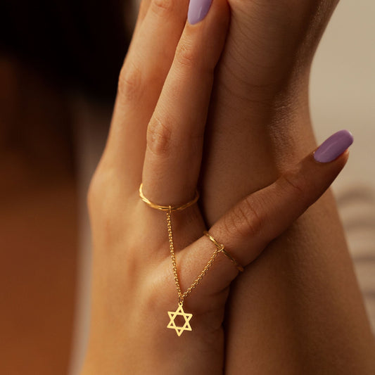 Dainty Diamond-Cut Stacking Rings With Chain and Star of David Charm