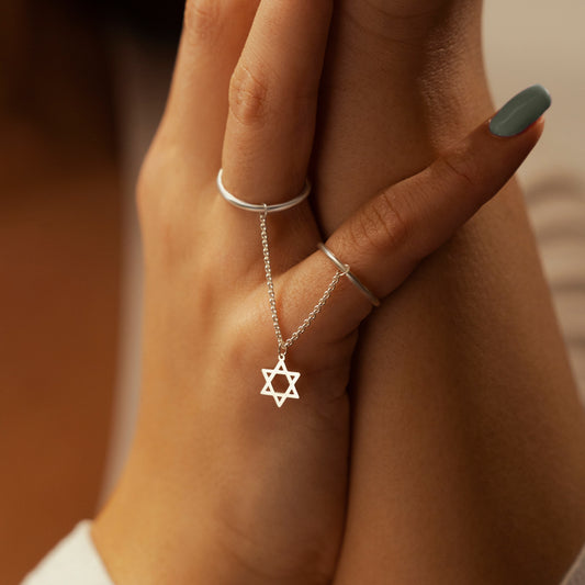 Double Round Finger Chain Ring with Star of David