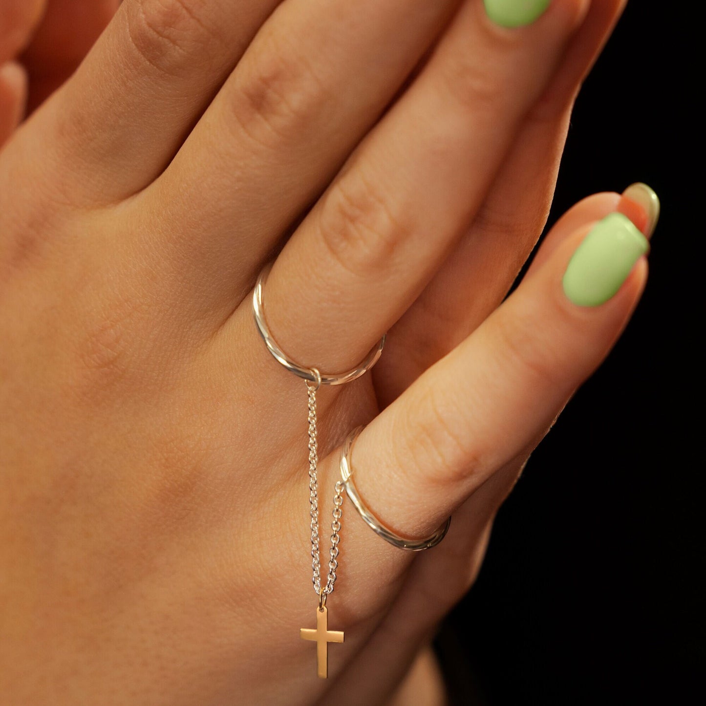 Double Finger Chain Ring with Gold Cross Pendant
