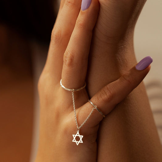 Double Finger Chain Ring with Star of David